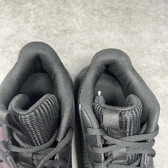 Under Armour Lockdown 7 Sneakers Mens Size 8 Black White Basketball 3028512-003 main image 10